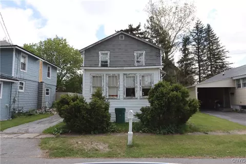 720 Gilbert St, Watertown, NY 13601