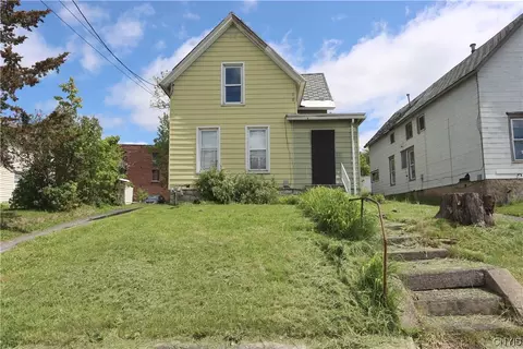 522 W Main St, Watertown, NY 13601