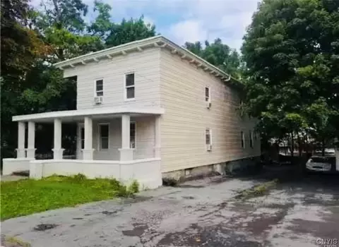 112 Hazard St, Geddes, NY 13209