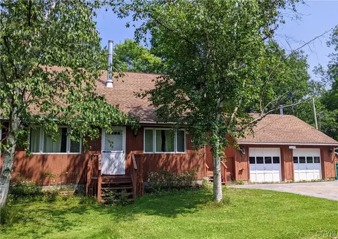 17057 Sunset Ave, Orleans, NY 13692