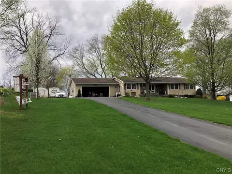 8777 Shepherd Rd, Brutus, NY 13166