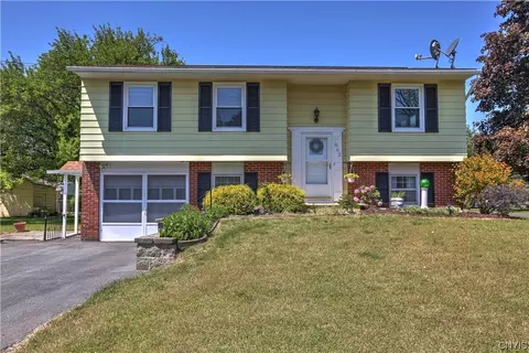 7863 Orion Path, Clay, NY 13090