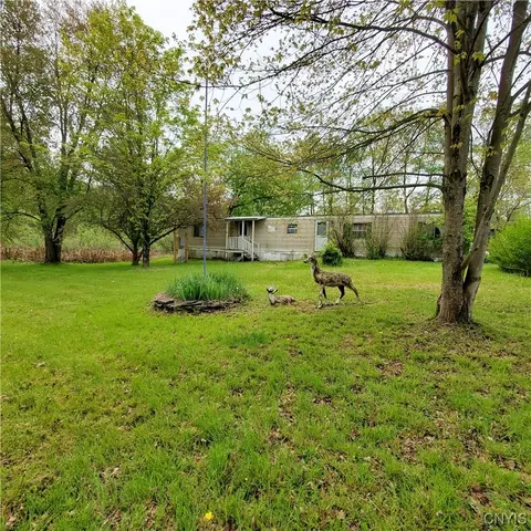 172 Brookins Rd, Smyrna, NY 13464