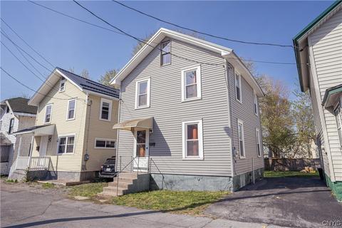 823 Rutland Pl, Watertown, NY 13601