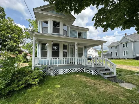 217 W 2nd St S, Fulton, NY 13069
