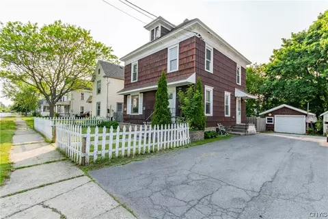 430 S Hamilton St, Watertown, NY 13601