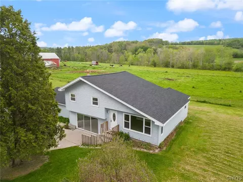 1039 Texas Valley Rd, Marathon, NY 13803