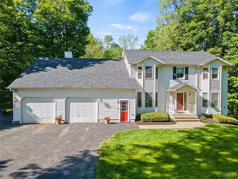 668 Gilbert Mills Rd, Schroeppel, NY 13069