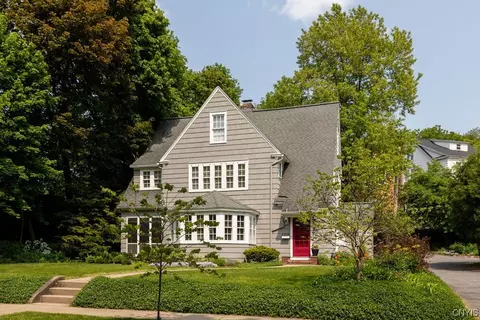 107 Circle Rd, Syracuse, NY 13210