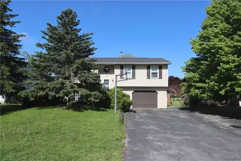 325 Franklin St, Watertown, NY 13601