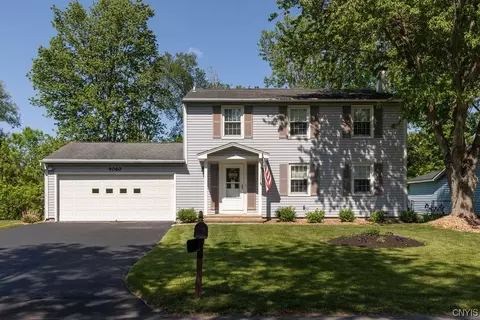4060 Marlton Cir, Salina, NY 13090
