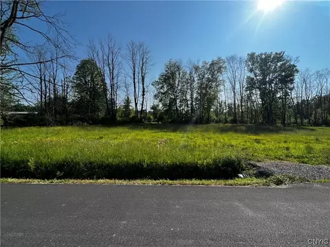 9001 Kennedy Ln, Sullivan, NY 13032