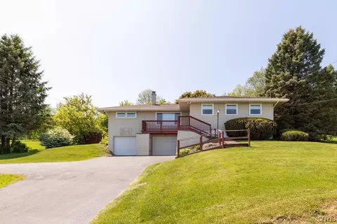 4129 Griffin Rd, Onondaga, NY 13215