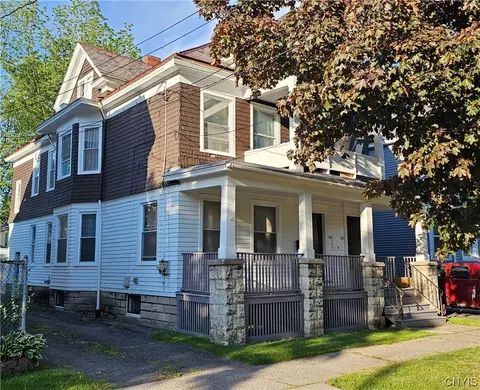105-107 Addington Pl, Utica, NY 13501