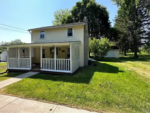 586 Stump Rd, Auburn, NY 13021
