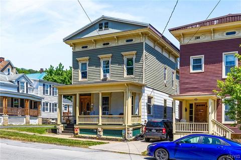 6 Salisbury St, Little Falls, NY 13365