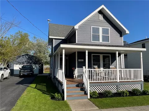 27426 Washington St, Lyme, NY 13622