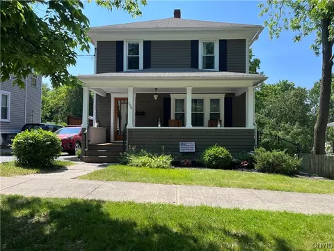 506 Pleasant St, Manlius, NY 13104