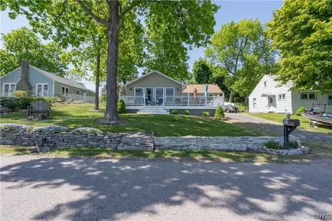 9362 County Route 125, Lyme, NY 13622