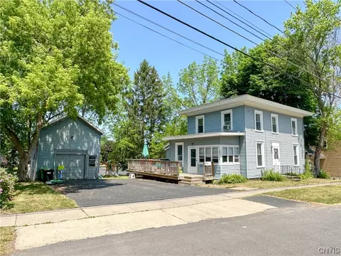 131 Church St, North Syracuse, NY 13212