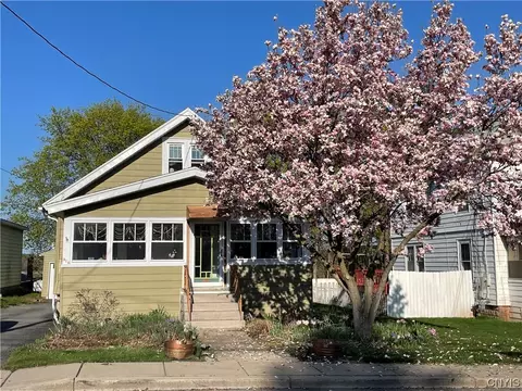 310 Darrow Ave, Geddes, NY 13209