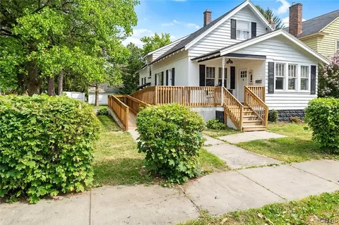 148 Maxwell Ave, Syracuse, NY 13207