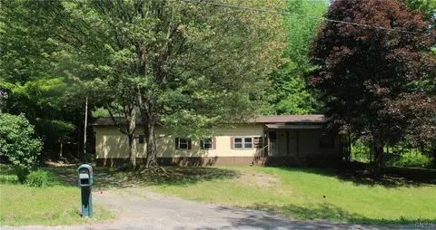 10690 Florence Hill Rd, Camden, NY 13316