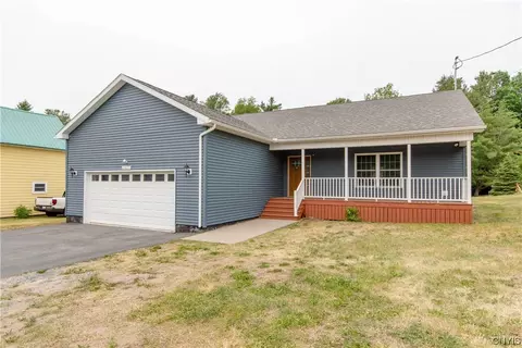 29573 Maple St, Le Ray, NY 13612