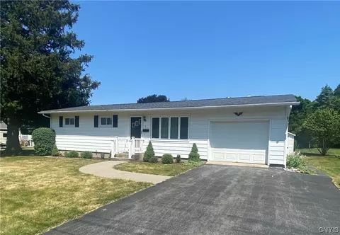 6 Cameron St, Auburn, NY 13021