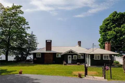 14141 County Route 123, Henderson, NY 13651