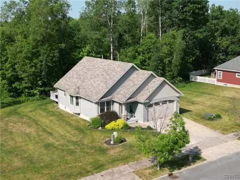 711 Settlers Pass, Utica, NY 13502