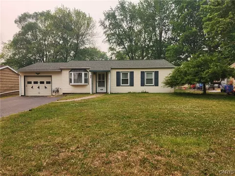 121 Leopold Blvd, Van Buren, NY 13209