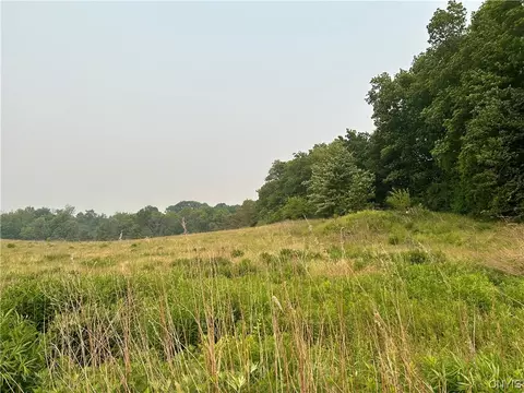17 Hidden Greens Rd, Brutus, NY 13166