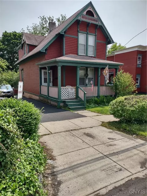 126 Wayne St, Syracuse, NY 13203