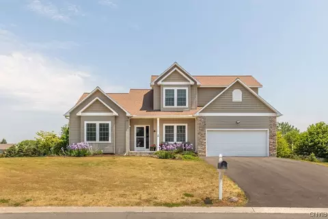 3927 Spring Meadow Dr, Onondaga, NY 13031