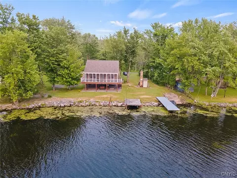 3586 Horseshoe Island Rd, Clay, NY 13041