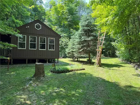 7469 Stateland Rd, New Albion, NY 14719