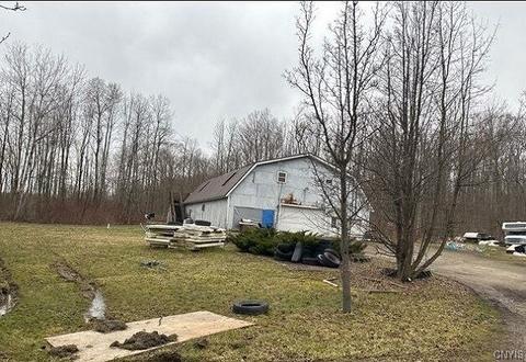 1239 Big Tree Sugar Grv, Jamestown, NY 14701
