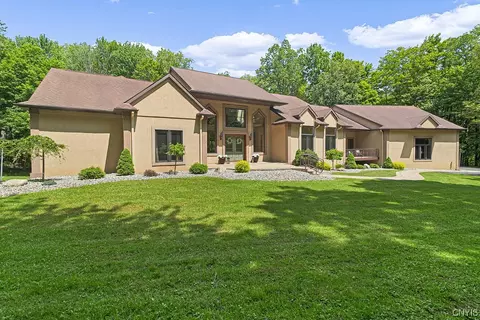 134 Clinton St, Whitestown, NY 13492