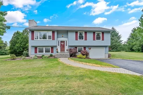 4421 Lathrop Dr, Marcellus, NY 13108