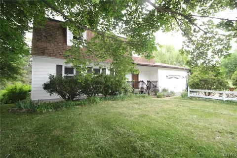 1160 State Route 264, Schroeppel, NY 13135