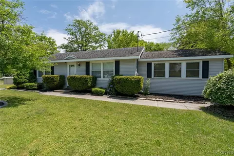611 W Grove St, Dexter, NY 13634