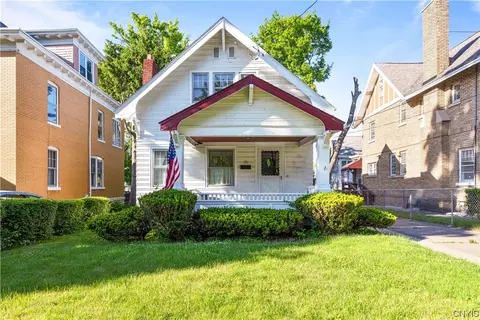 171 Pleasant St, Utica, NY 13501
