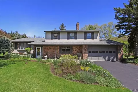 6319 Danbury Dr, Jamesville, NY 13078