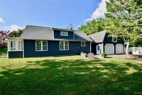 4550 Grace Pl, Onondaga, NY 13078