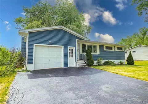 8339 Thompson Rd, Cicero, NY 13039