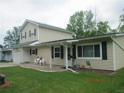 6 Denesha Pl, Fulton, NY 13069