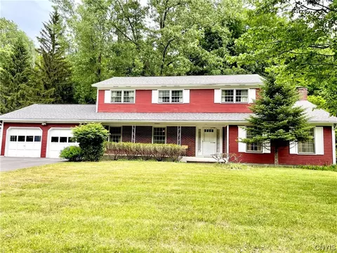 505 Standish Dr, Syracuse, NY 13224