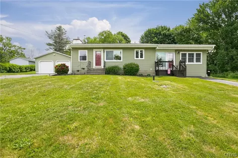 4576 Terry Heights Rd, Onondaga, NY 13215