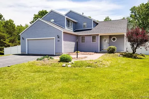 7712 Black Willow, Liverpool, NY 13090